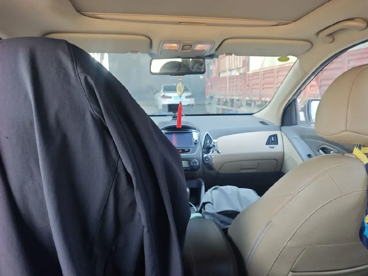 2010 Hyundai ix35 2.0L 163HP L4 6AT,autocango,china used car exporter,china ev exporter,chinese used car exporter,chinese used ev exporter