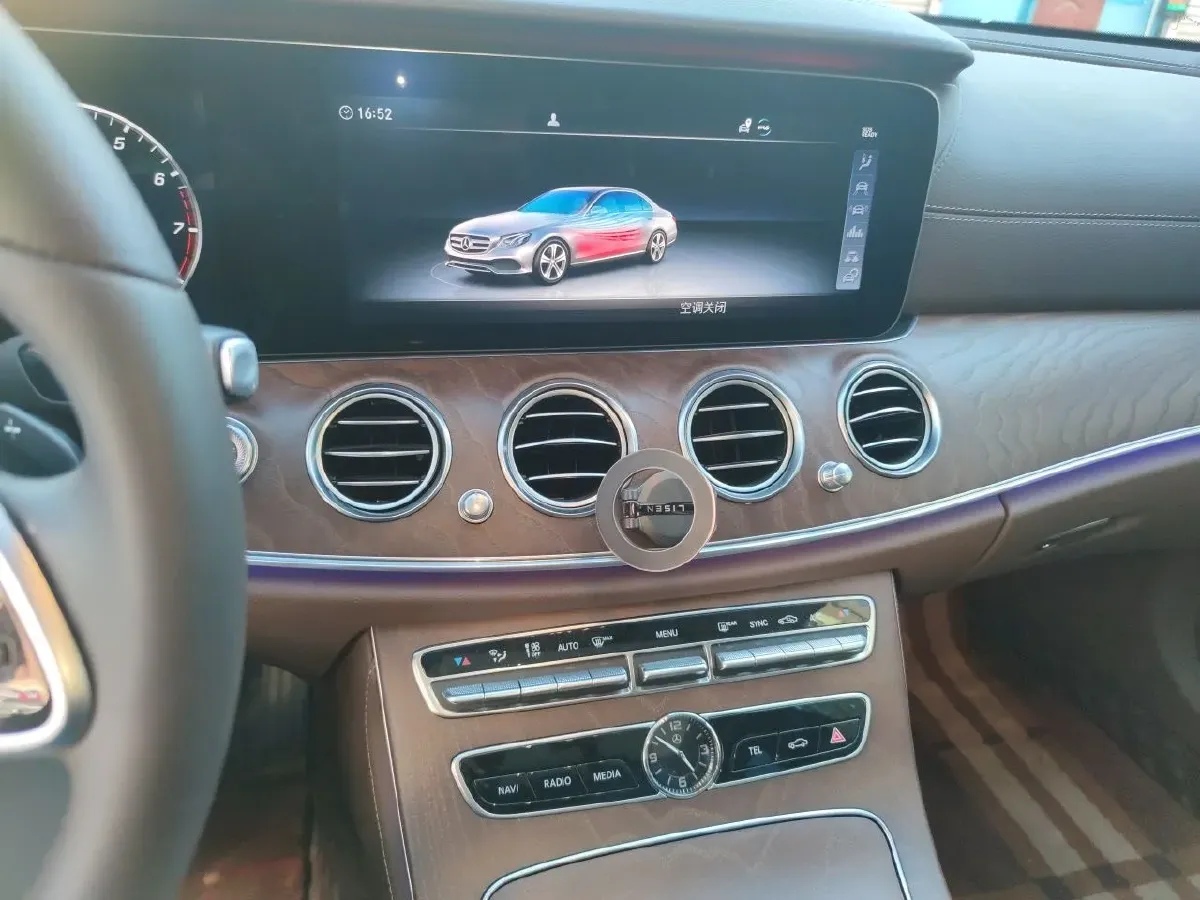 2020 Mercedes-Benz E Class 2.0T 258HP L4 9AT,autocango,china used car exporter,china ev exporter,chinese used car exporter,chinese used ev exporter