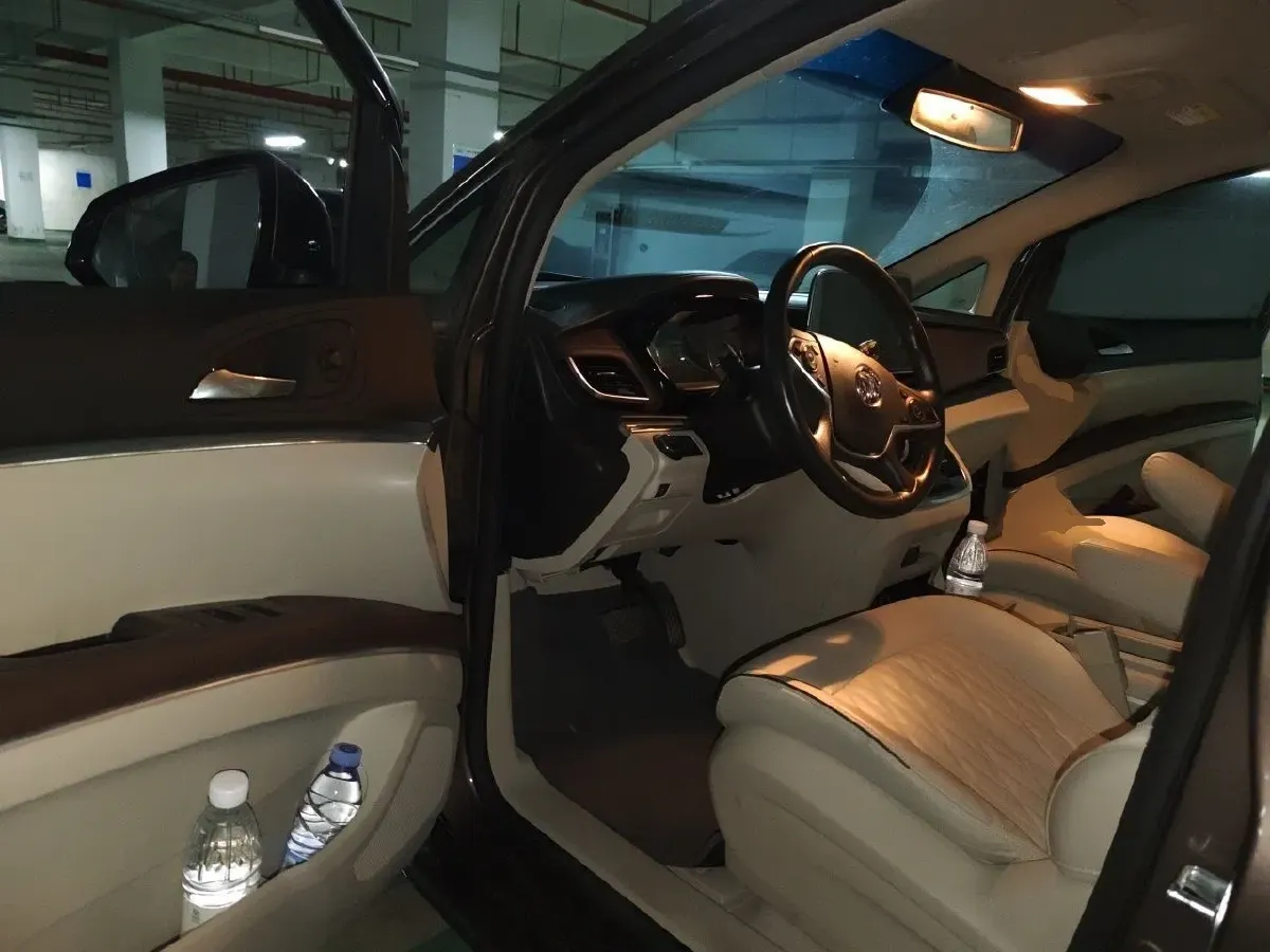 2021 Toyota Crown Kluger 2.5L 192HP L4 E-CVT Hybrid,autocango,china used car exporter,china ev exporter,chinese used car exporter,chinese used ev exporter