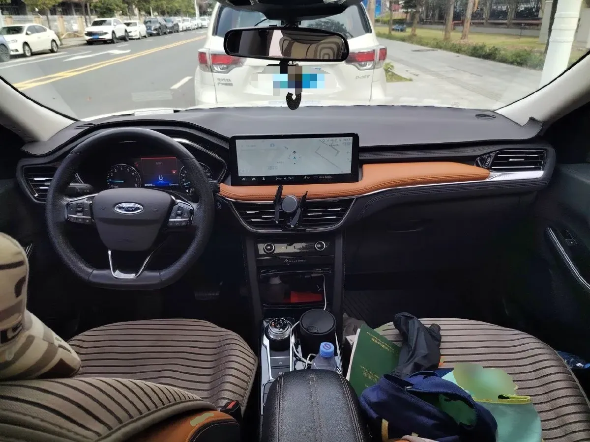 2020 Ford Escape 2.0T 248HP L4 8AT,autocango,china used car exporter,china ev exporter,chinese used car exporter,chinese used ev exporter