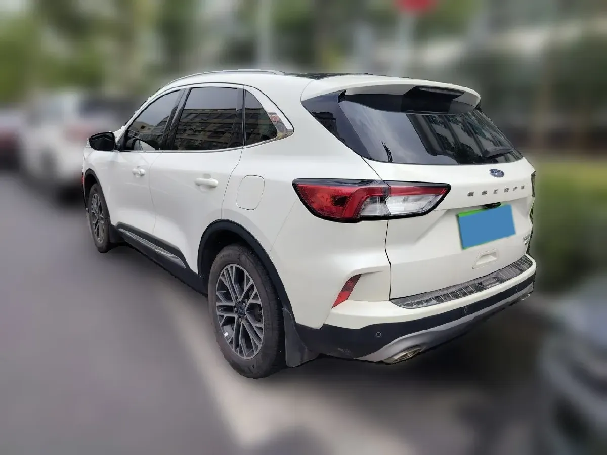2020 Ford Escape 2.0T 248HP L4 8AT,autocango,china used car exporter,china ev exporter,chinese used car exporter,chinese used ev exporter