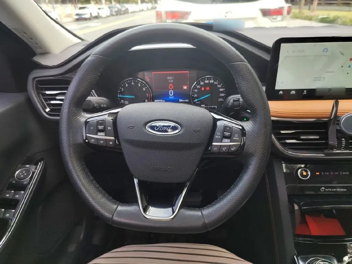 2020 Ford Escape 2.0T 248HP L4 8AT,autocango,china used car exporter,china ev exporter,chinese used car exporter,chinese used ev exporter