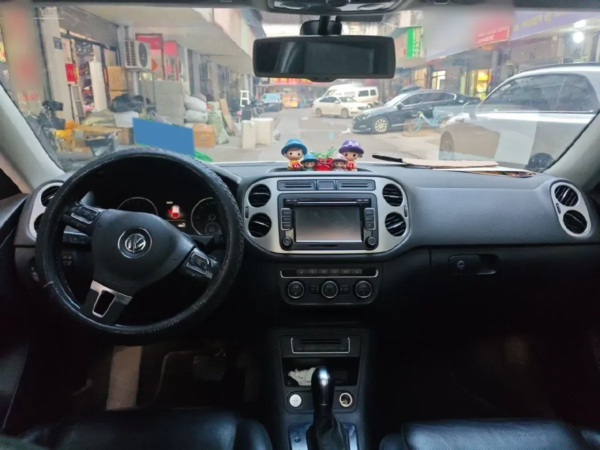 2015 Volkswagen Tiguan 1.8T 160HP L4 6AT,autocango,china used car exporter,china ev exporter,chinese used car exporter,chinese used ev exporter