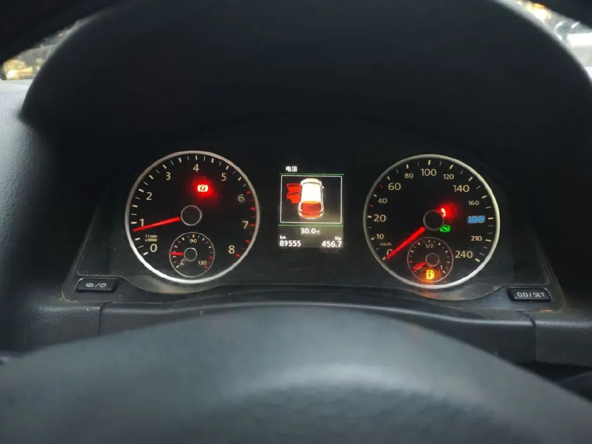 2015 Volkswagen Tiguan 1.8T 160HP L4 6AT,autocango,china used car exporter,china ev exporter,chinese used car exporter,chinese used ev exporter