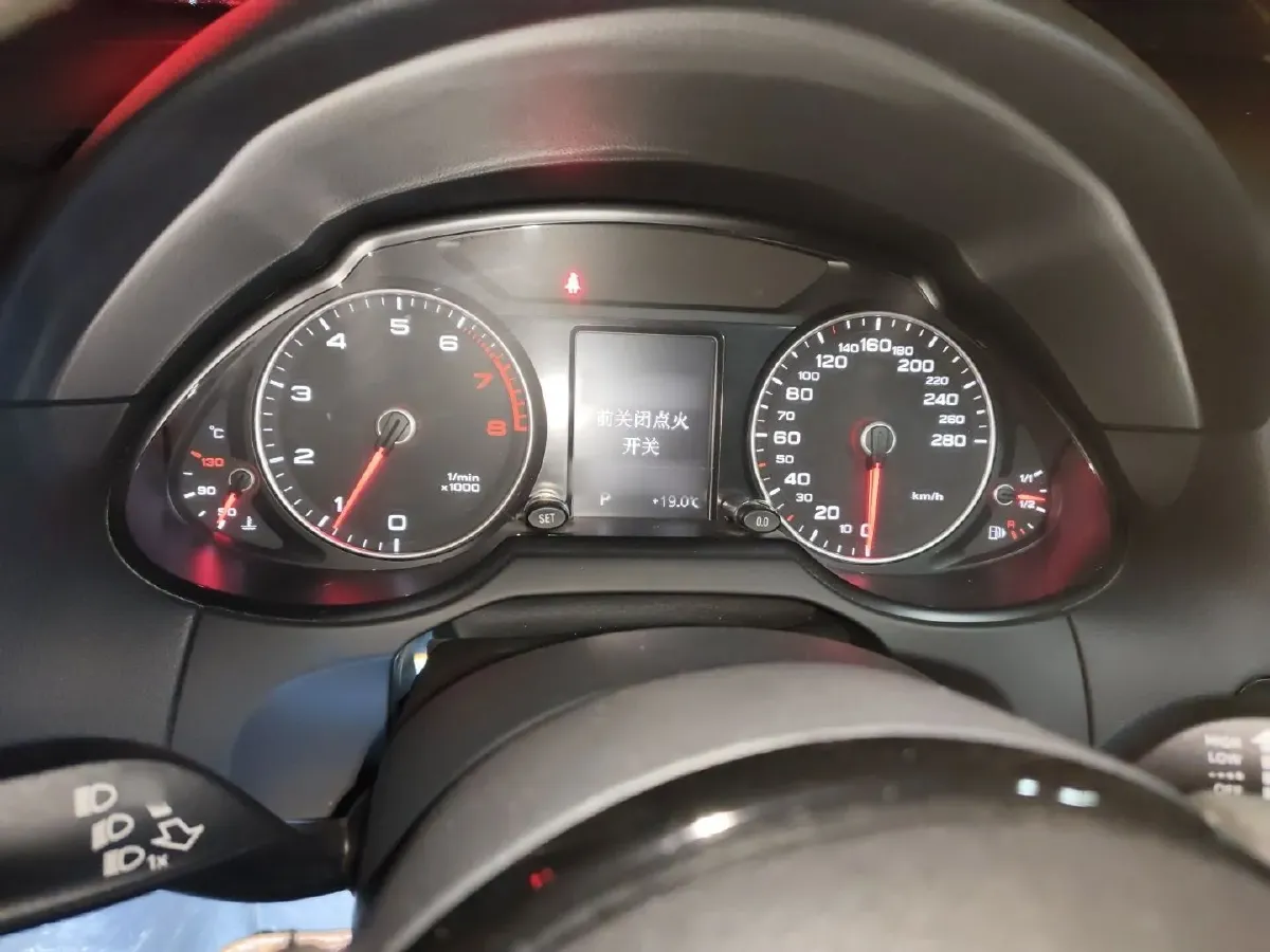 2017 Audi Q5 2.0T 230HP L4 8AT,autocango,china used car exporter,china ev exporter,chinese used car exporter,chinese used ev exporter