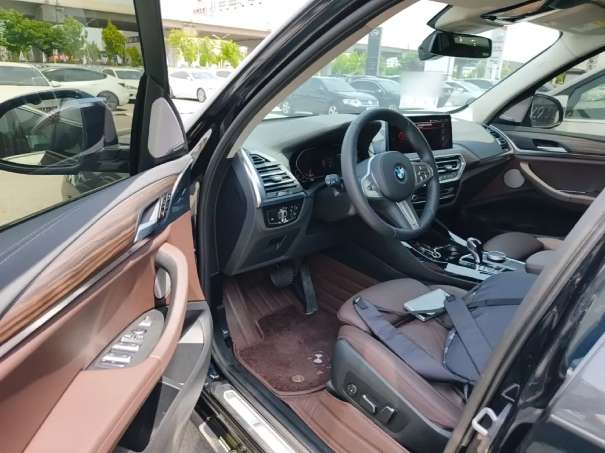 2023 BMW X3 2.0T 245HP L4 8AT,autocango,china used car exporter,china ev exporter,chinese used car exporter,chinese used ev exporter
