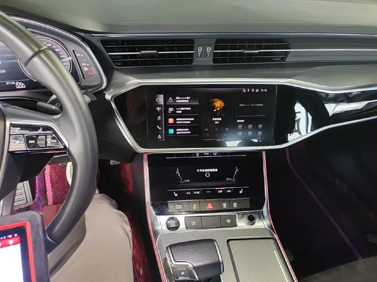 2021 Audi A6L 2.0T 190HP L4 7DCT,autocango,china used car exporter,china ev exporter,chinese used car exporter,chinese used ev exporter