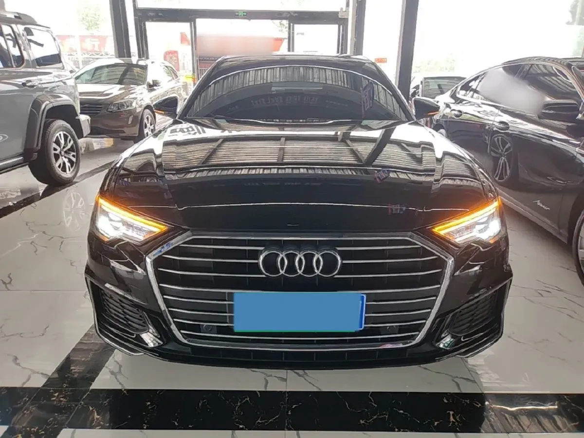 2021 Audi A6L 2.0T 190HP L4 7DCT,autocango,china used car exporter,china ev exporter,chinese used car exporter,chinese used ev exporter