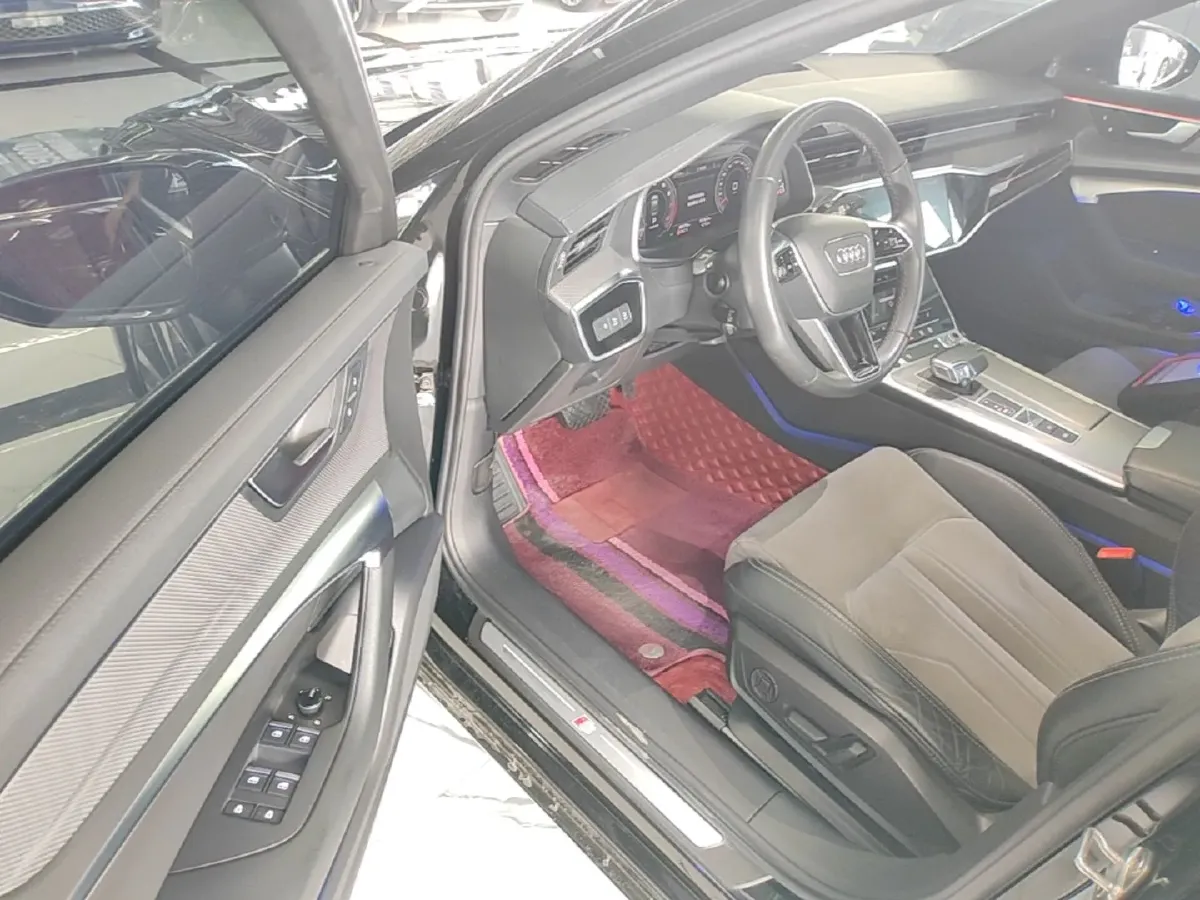 2021 Audi A6L 2.0T 190HP L4 7DCT,autocango,china used car exporter,china ev exporter,chinese used car exporter,chinese used ev exporter