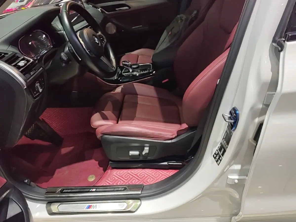 2022 BMW X4 2.0T 245HP L4 8AT,autocango,china used car exporter,china ev exporter,chinese used car exporter,chinese used ev exporter