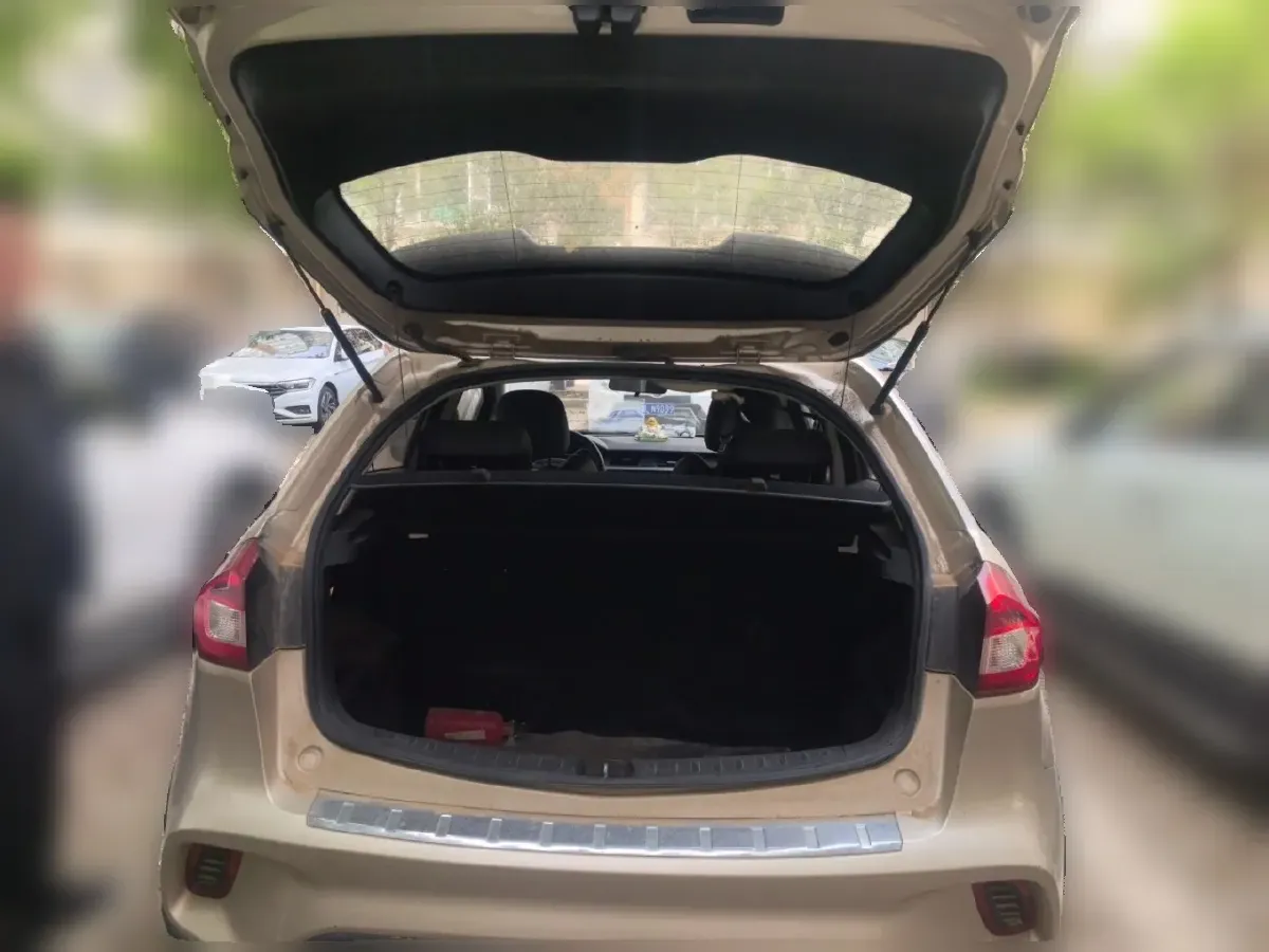 2017 Geely Vision X3 1.5L 102HP L4 5MT,autocango,china used car exporter,china ev exporter,chinese used car exporter,chinese used ev exporter