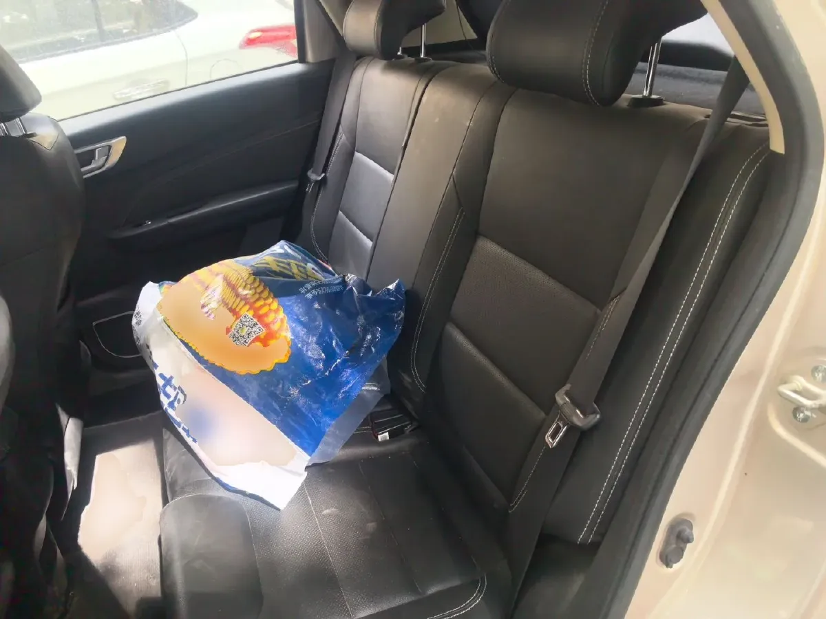 2017 Geely Vision X3 1.5L 102HP L4 5MT,autocango,china used car exporter,china ev exporter,chinese used car exporter,chinese used ev exporter