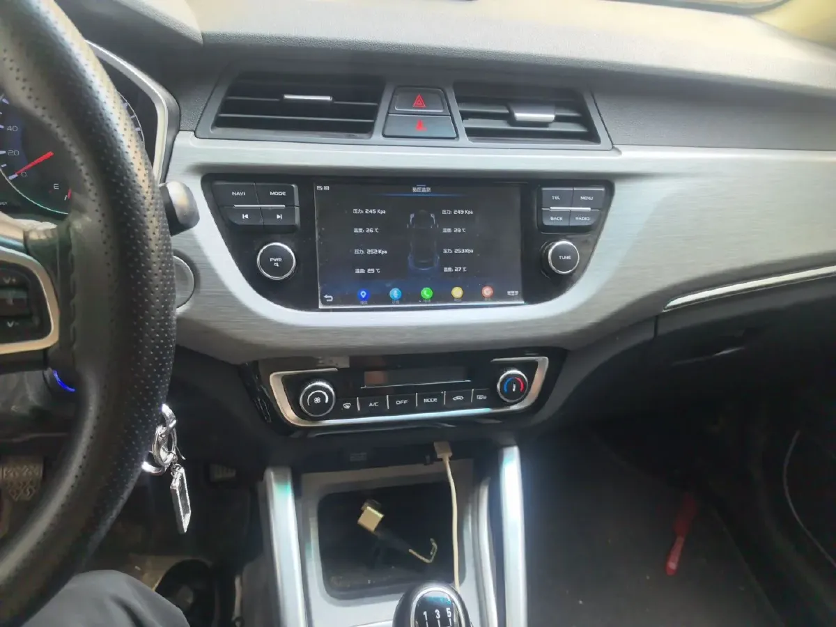 2017 Geely Vision X3 1.5L 102HP L4 5MT,autocango,china used car exporter,china ev exporter,chinese used car exporter,chinese used ev exporter