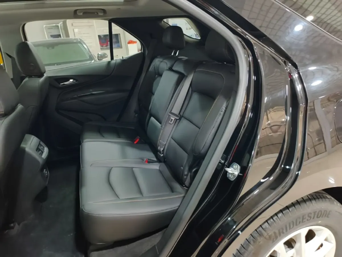 2022 Chevrolet Equinox 1.5T 169HP L4 6AT,autocango,china used car exporter,china ev exporter,chinese used car exporter,chinese used ev exporter