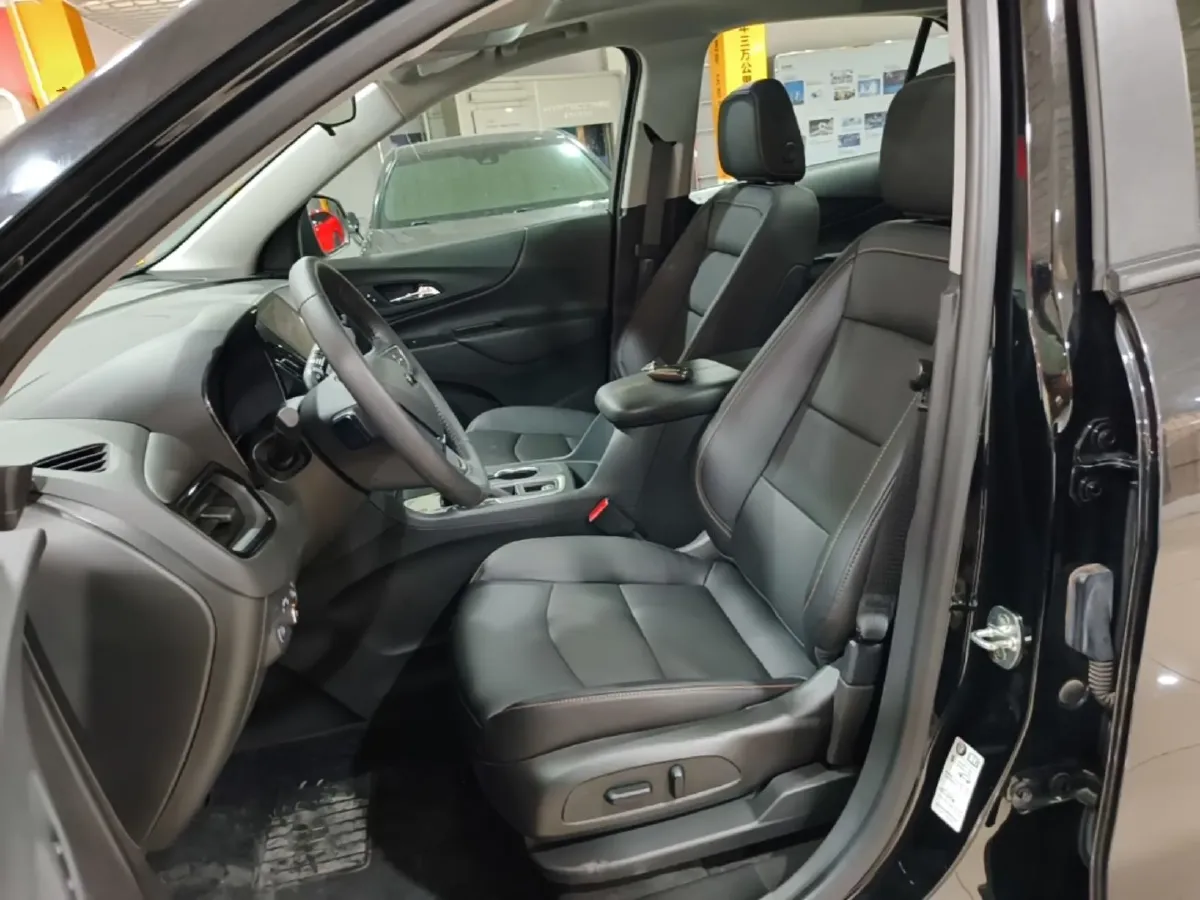 2022 Chevrolet Equinox 1.5T 169HP L4 6AT,autocango,china used car exporter,china ev exporter,chinese used car exporter,chinese used ev exporter