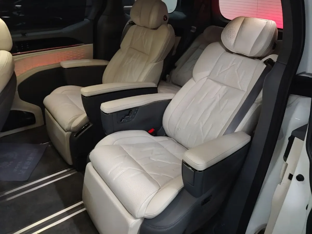 2024 Zeekr 009 BEV 108KWH,autocango,china used car exporter,china ev exporter,chinese used car exporter,chinese used ev exporter