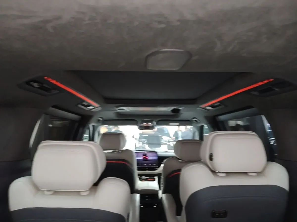 2024 Zeekr 009 BEV 108KWH,autocango,china used car exporter,china ev exporter,chinese used car exporter,chinese used ev exporter