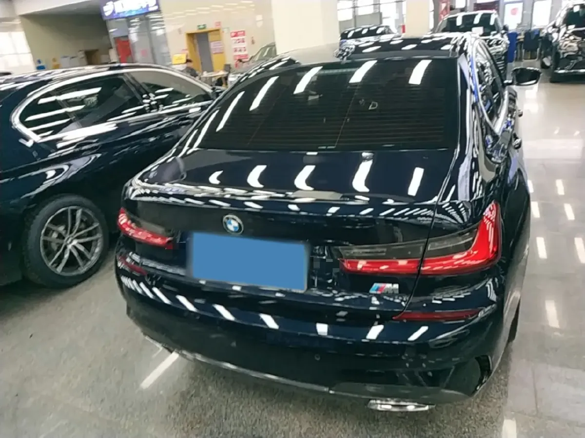 2020 BMW 3 Series 2.0T 156HP L4 8AT,autocango,china used car exporter,china ev exporter,chinese used car exporter,chinese used ev exporter