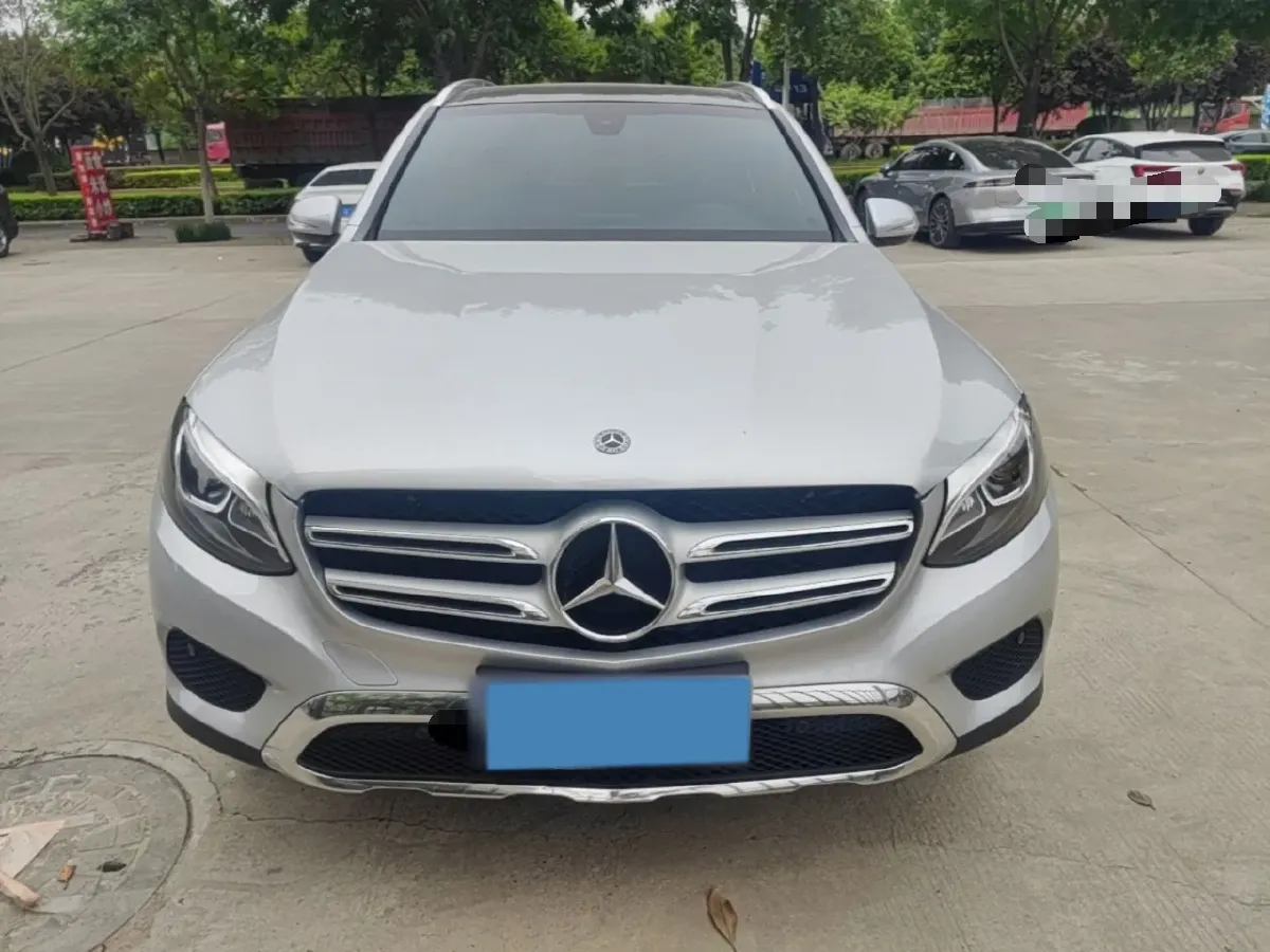 2017 Mercedes-Benz GLC Class 2.0T 184HP L4 9AT,autocango,china used car exporter,china ev exporter,chinese used car exporter,chinese used ev exporter