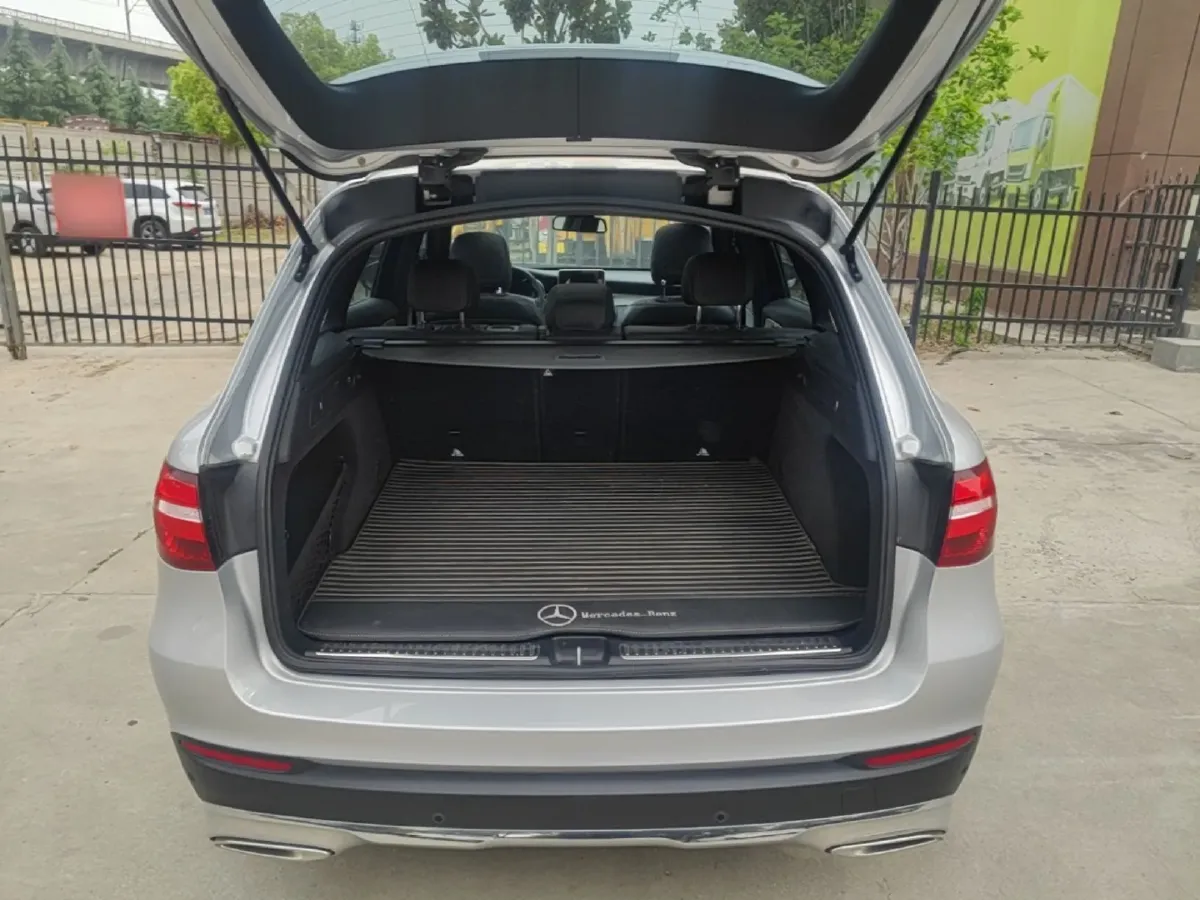 2017 Mercedes-Benz GLC Class 2.0T 184HP L4 9AT,autocango,china used car exporter,china ev exporter,chinese used car exporter,chinese used ev exporter