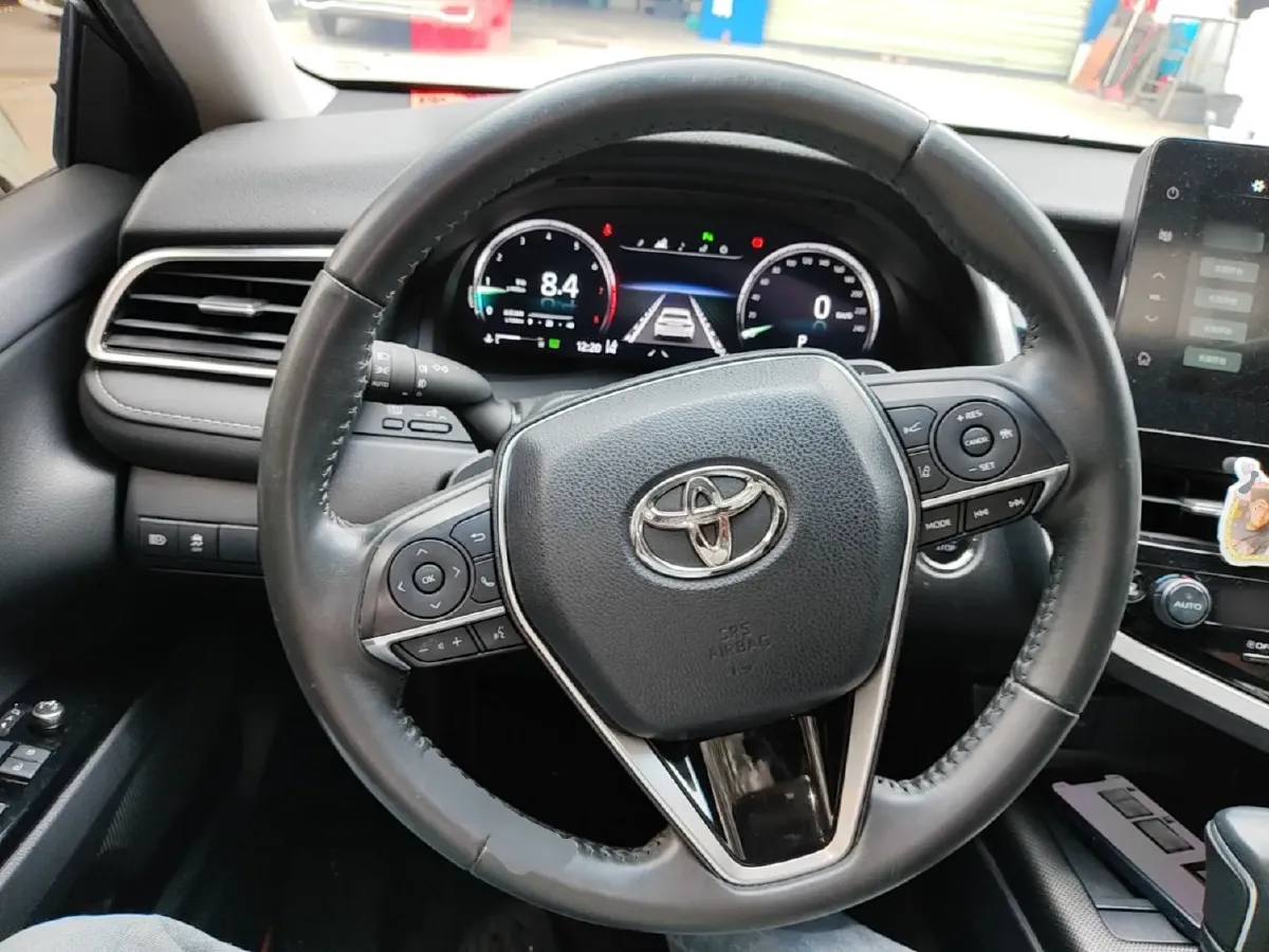 2023 Toyota Camry 2.5L 207HP L4 8AT,autocango,china used car exporter,china ev exporter,chinese used car exporter,chinese used ev exporter