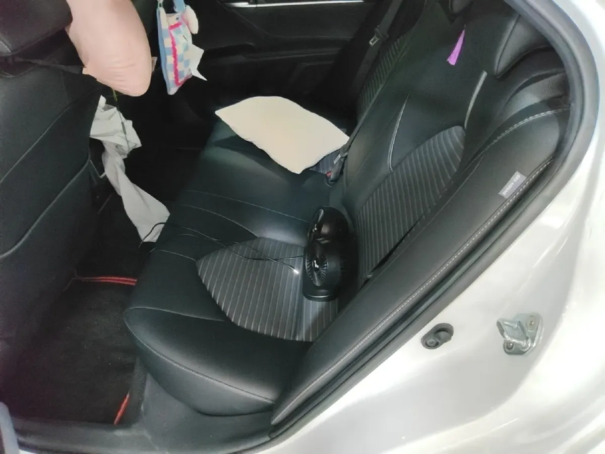 2023 Toyota Camry 2.5L 207HP L4 8AT,autocango,china used car exporter,china ev exporter,chinese used car exporter,chinese used ev exporter