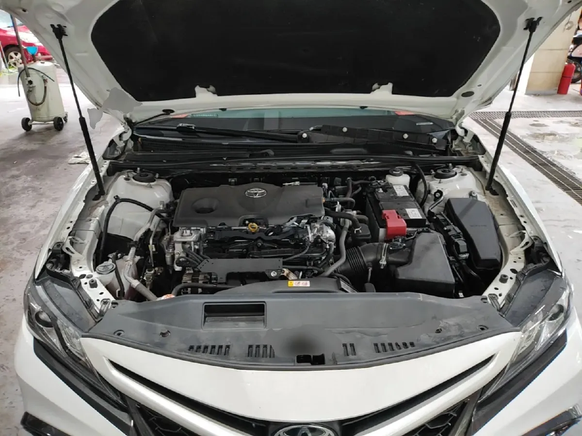 2023 Toyota Camry 2.5L 207HP L4 8AT,autocango,china used car exporter,china ev exporter,chinese used car exporter,chinese used ev exporter