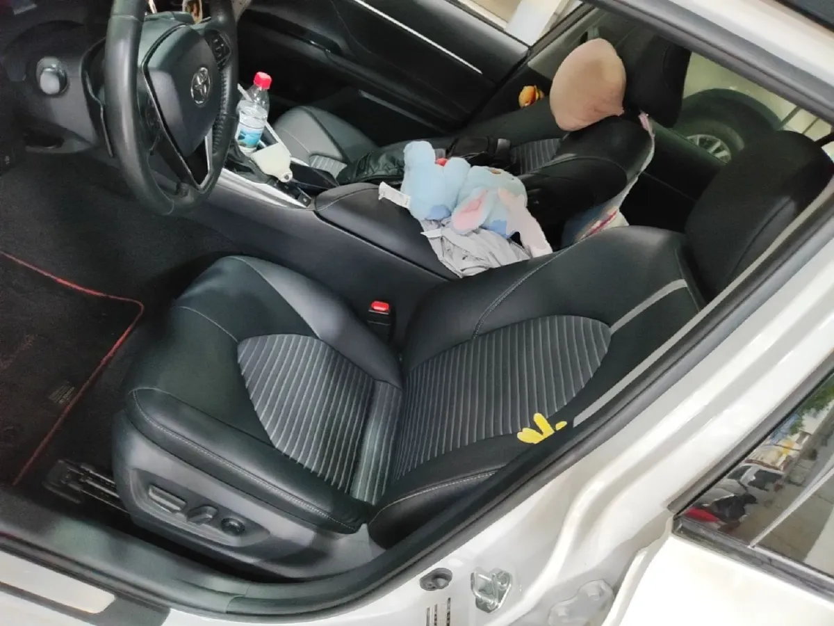 2023 Toyota Camry 2.5L 207HP L4 8AT,autocango,china used car exporter,china ev exporter,chinese used car exporter,chinese used ev exporter