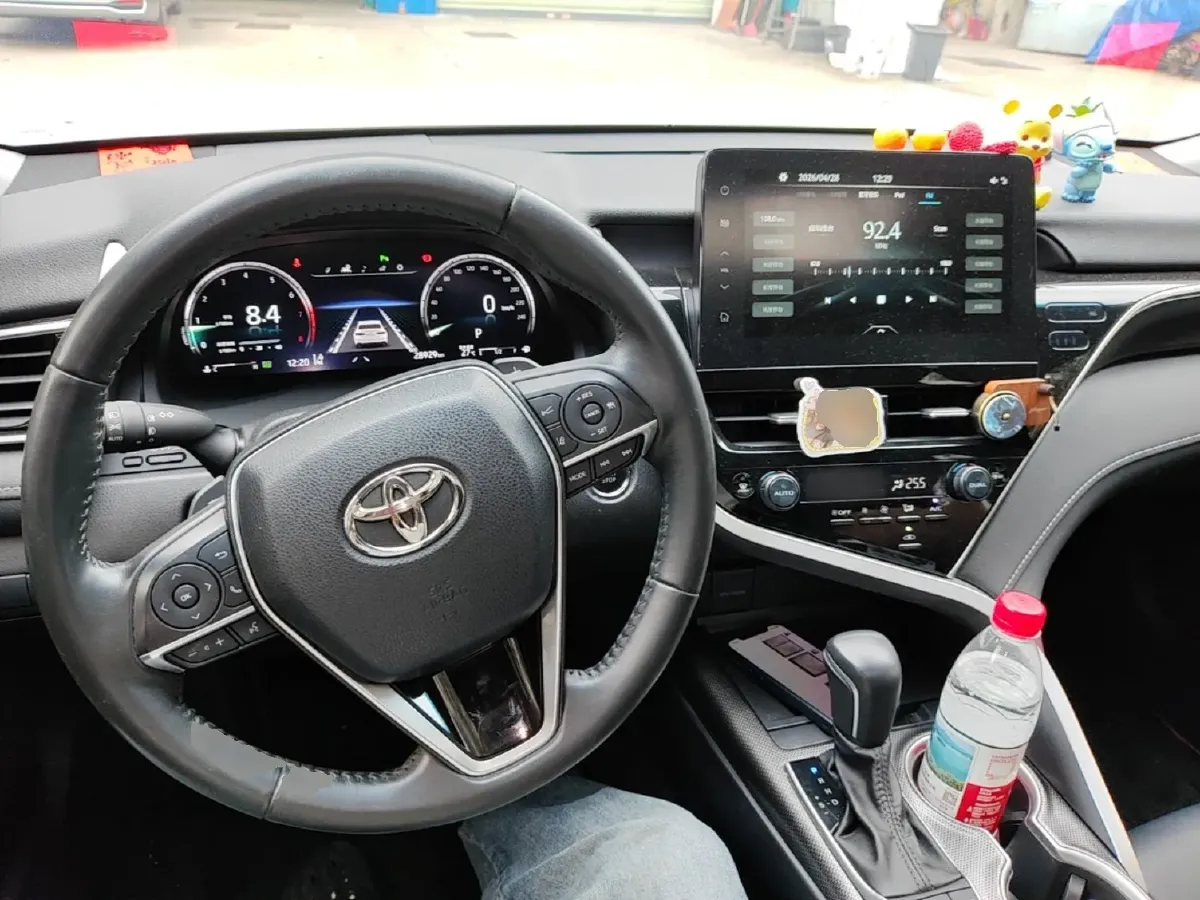 2023 Toyota Camry 2.5L 207HP L4 8AT,autocango,china used car exporter,china ev exporter,chinese used car exporter,chinese used ev exporter