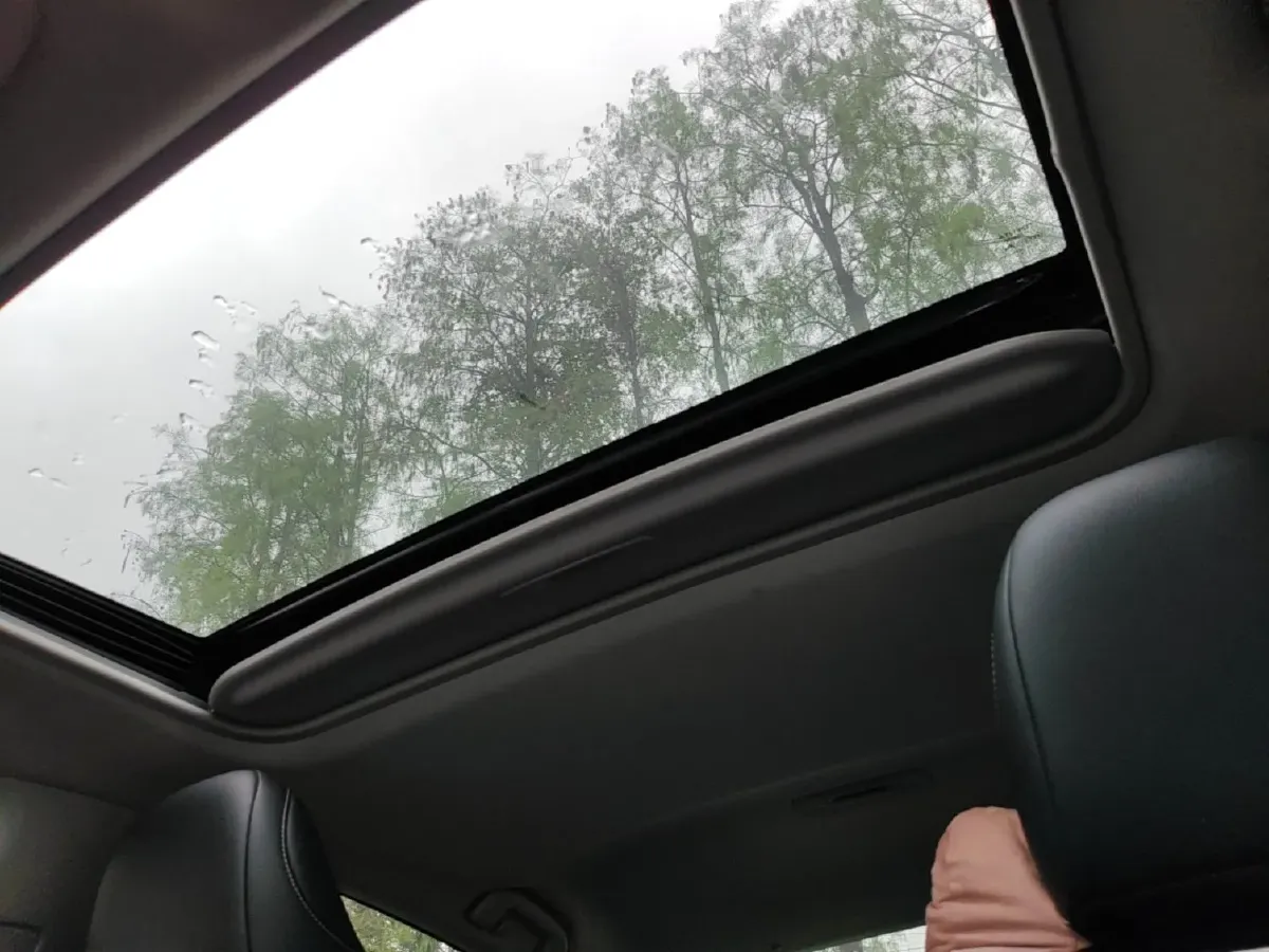 2023 Toyota Camry 2.5L 207HP L4 8AT,autocango,china used car exporter,china ev exporter,chinese used car exporter,chinese used ev exporter