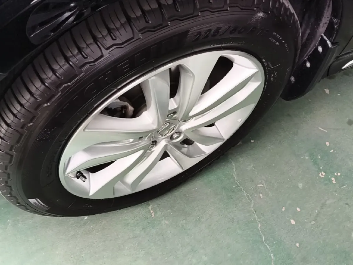 2014 Honda Crosstour 2.4L 197HP L4 5AT,autocango,china used car exporter,china ev exporter,chinese used car exporter,chinese used ev exporter