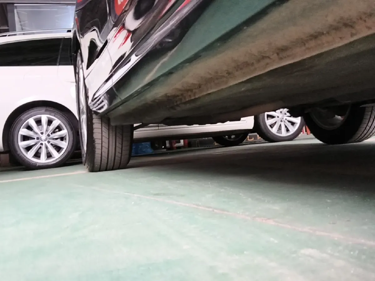 2014 Honda Crosstour 2.4L 197HP L4 5AT,autocango,china used car exporter,china ev exporter,chinese used car exporter,chinese used ev exporter