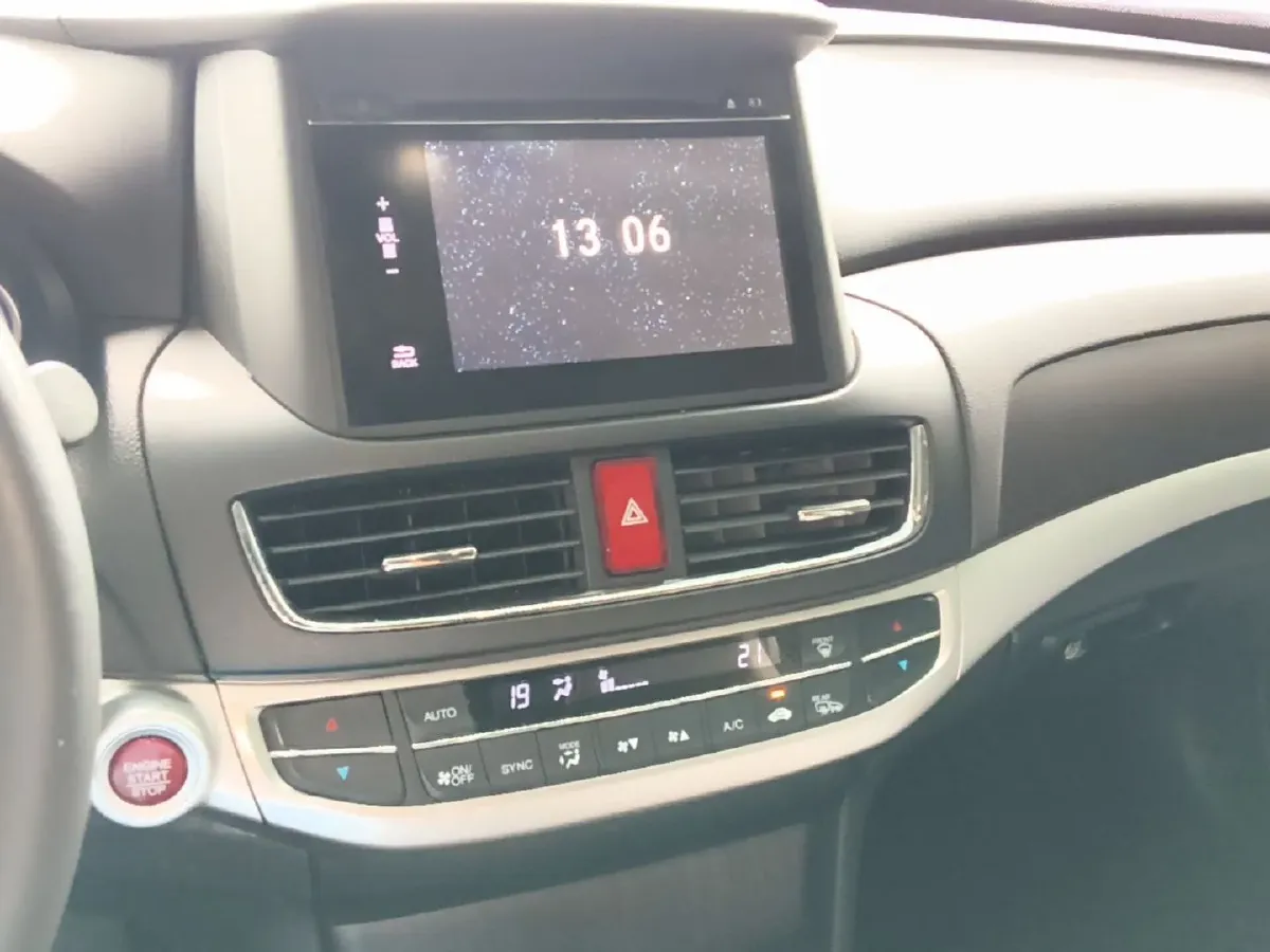 2014 Honda Crosstour 2.4L 197HP L4 5AT,autocango,china used car exporter,china ev exporter,chinese used car exporter,chinese used ev exporter