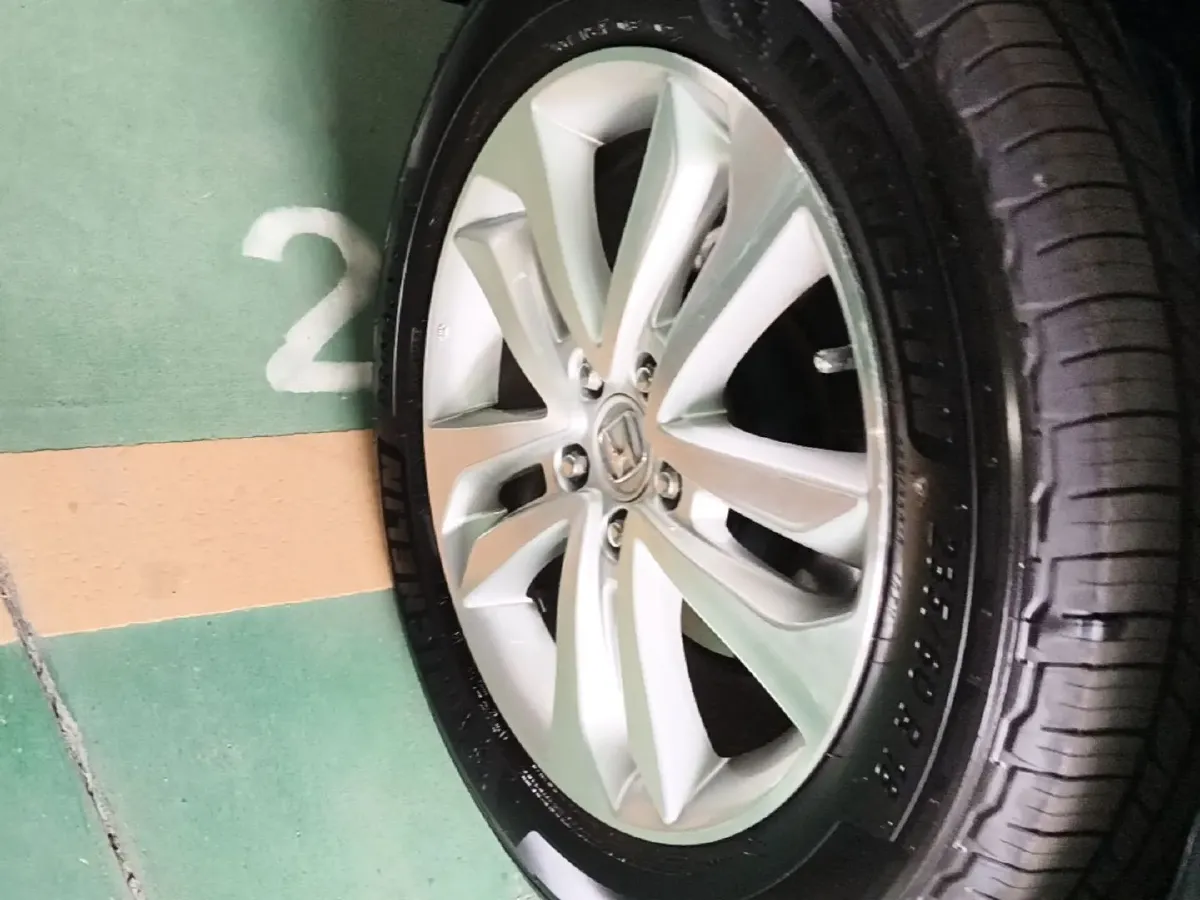 2014 Honda Crosstour 2.4L 197HP L4 5AT,autocango,china used car exporter,china ev exporter,chinese used car exporter,chinese used ev exporter