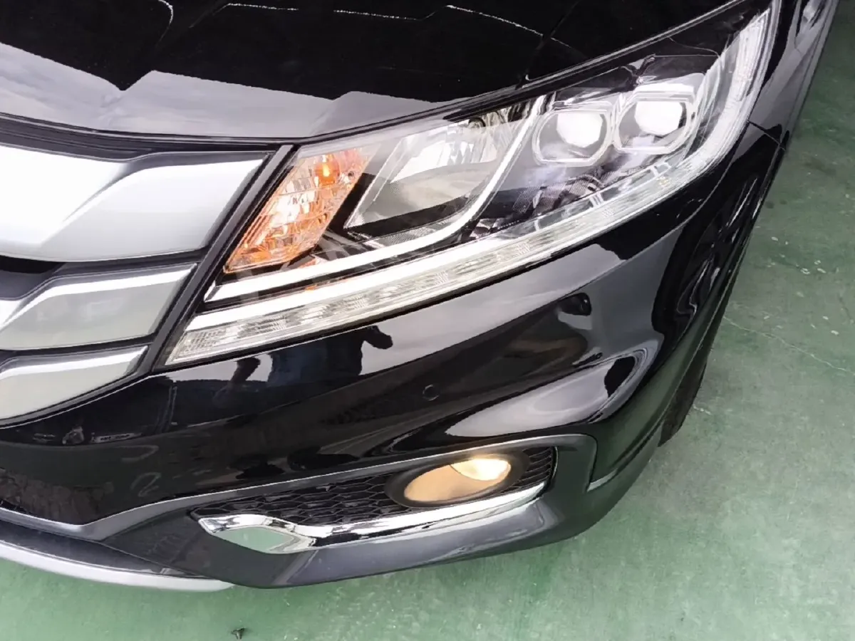 2014 Honda Crosstour 2.4L 197HP L4 5AT,autocango,china used car exporter,china ev exporter,chinese used car exporter,chinese used ev exporter