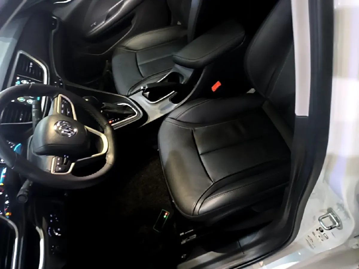 2019 ChangAn CS85 Coupe 2.0T 233HP L4 8AT,autocango,china used car exporter,china ev exporter,chinese used car exporter,chinese used ev exporter