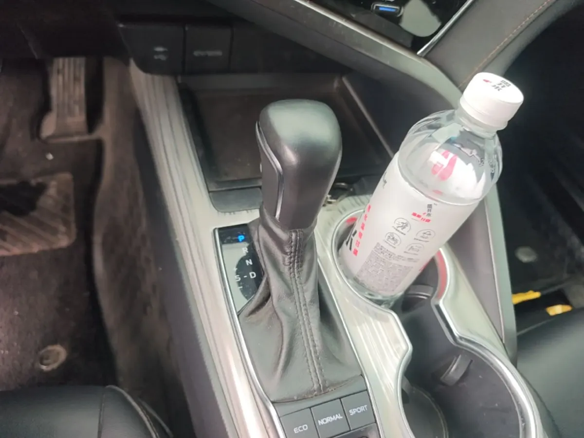 2019 Toyota Camry 2.5L 178HP L4 E-CVT Hybrid,autocango,china used car exporter,china ev exporter,chinese used car exporter,chinese used ev exporter