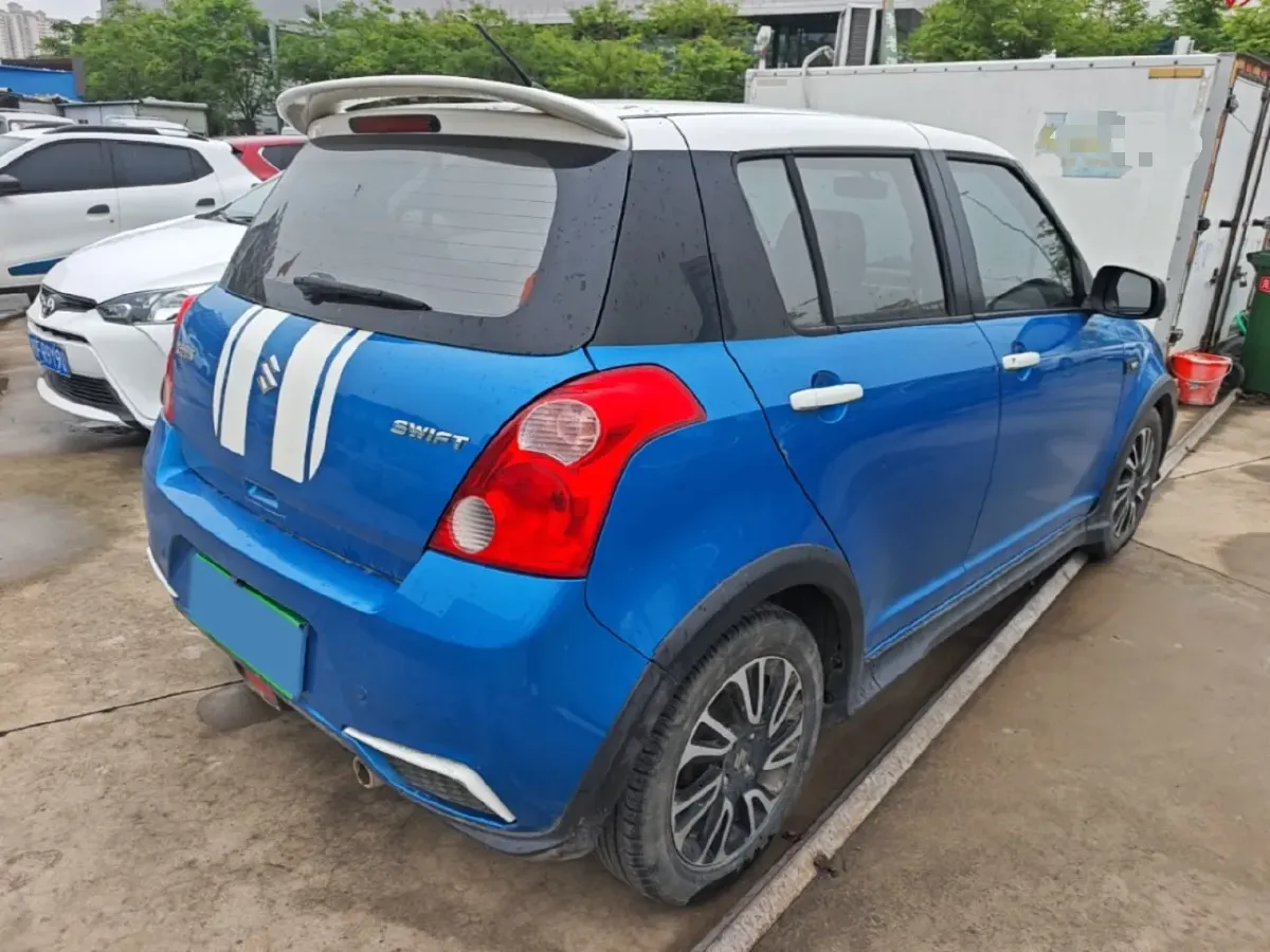 2015 Suzuki Swift 1.5L 103HP L4 4AT,autocango,china used car exporter,china ev exporter,chinese used car exporter,chinese used ev exporter