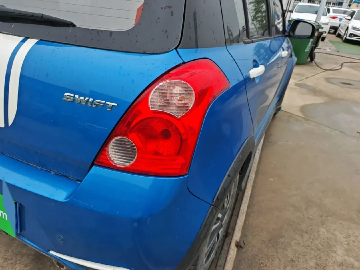 2015 Suzuki Swift 1.5L 103HP L4 4AT,autocango,china used car exporter,china ev exporter,chinese used car exporter,chinese used ev exporter
