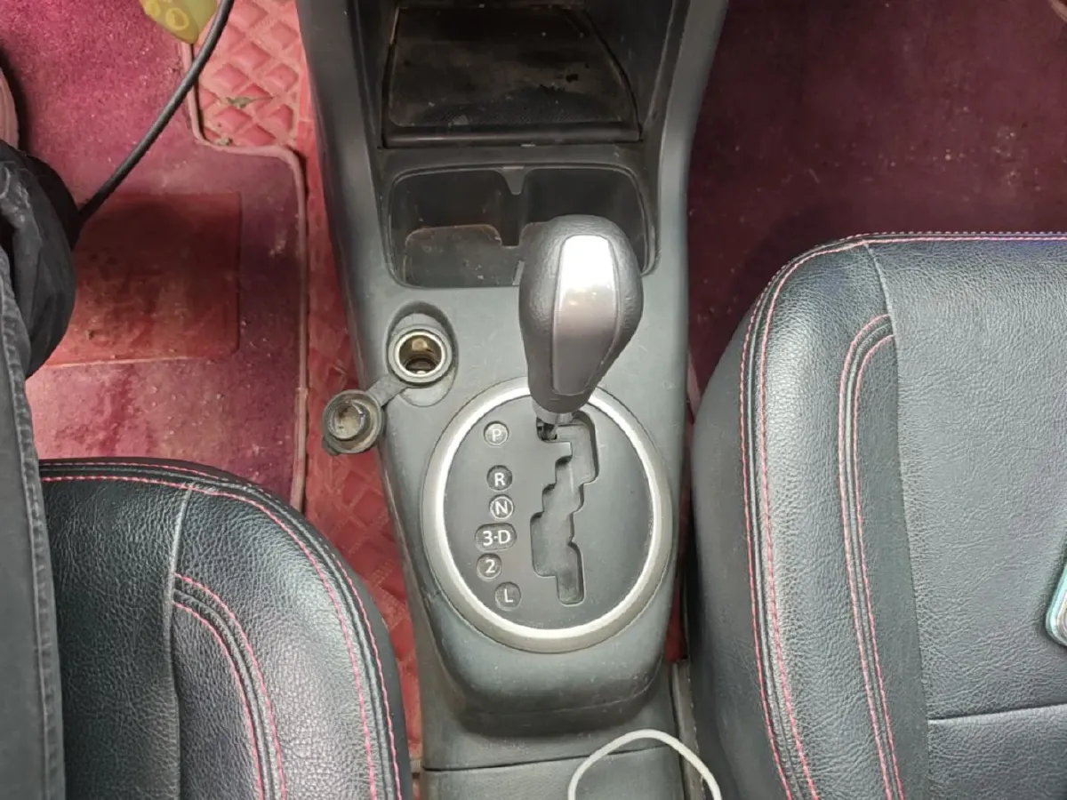 2015 Suzuki Swift 1.5L 103HP L4 4AT,autocango,china used car exporter,china ev exporter,chinese used car exporter,chinese used ev exporter