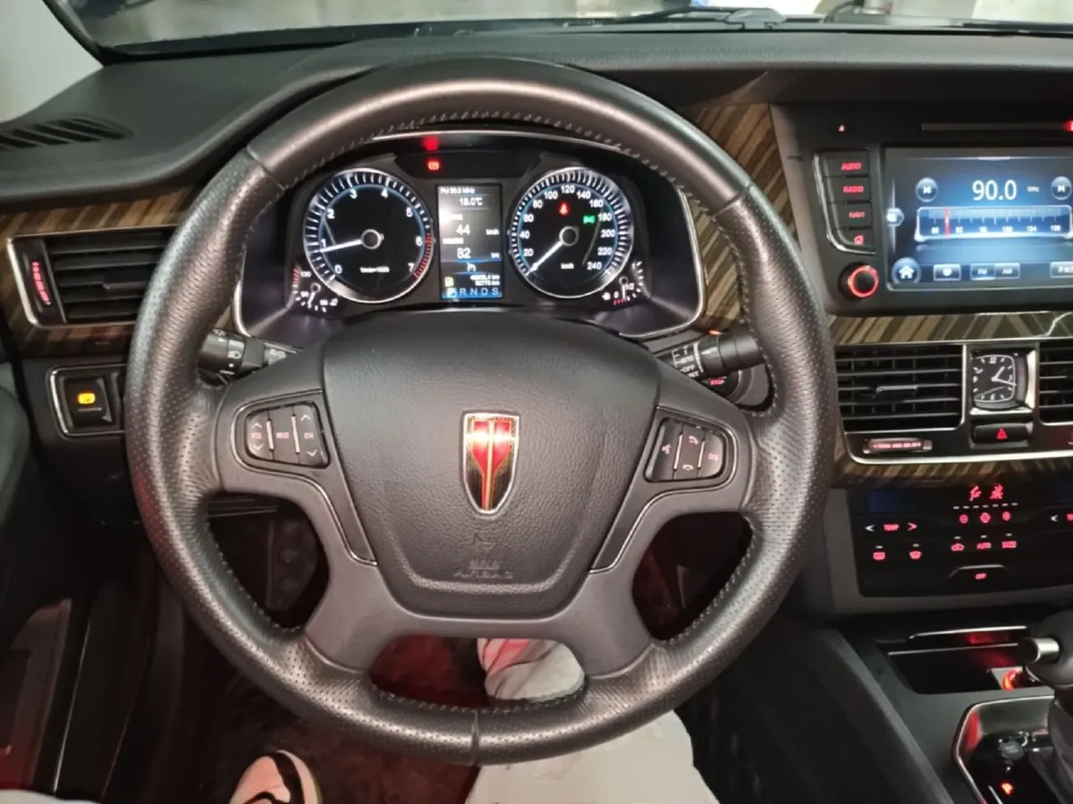 2019 HongQi H7 1.8T 188HP L4 6AT,autocango,china used car exporter,china ev exporter,chinese used car exporter,chinese used ev exporter