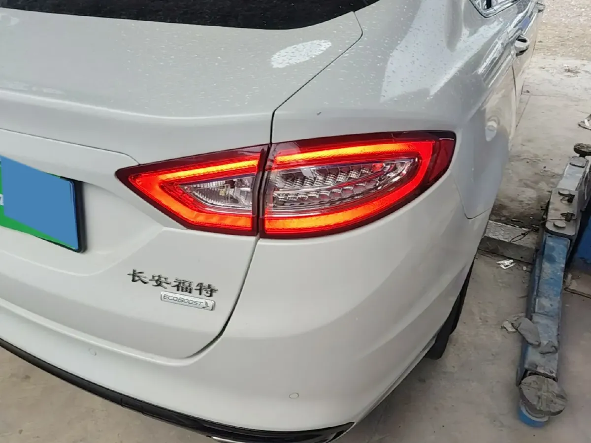 2013 Ford Mondeo 2.0T 203HP L4 6AT,autocango,china used car exporter,china ev exporter,chinese used car exporter,chinese used ev exporter