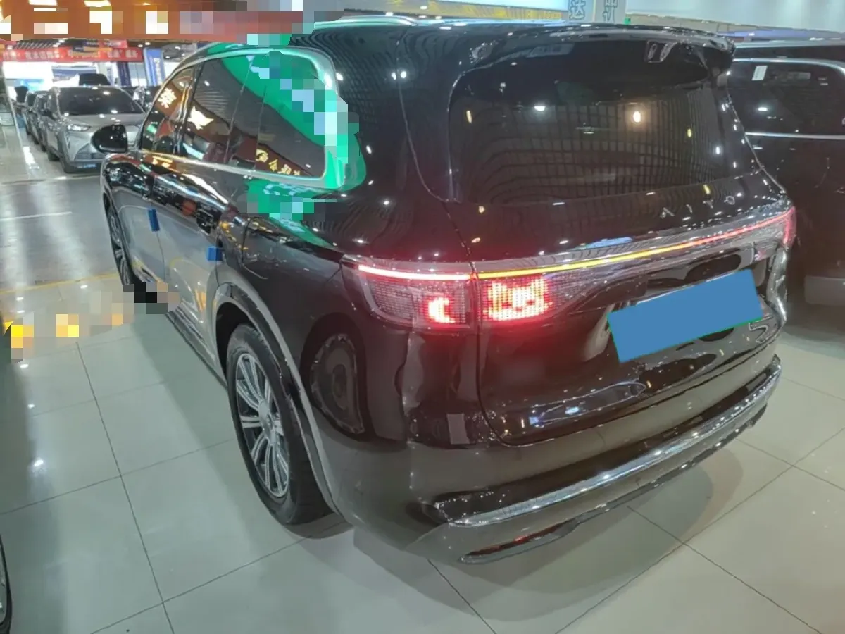 2025 AITO AITO M8 REEV 160HP REEV 53.4KWH,autocango,china used car exporter,china ev exporter,chinese used car exporter,chinese used ev exporter