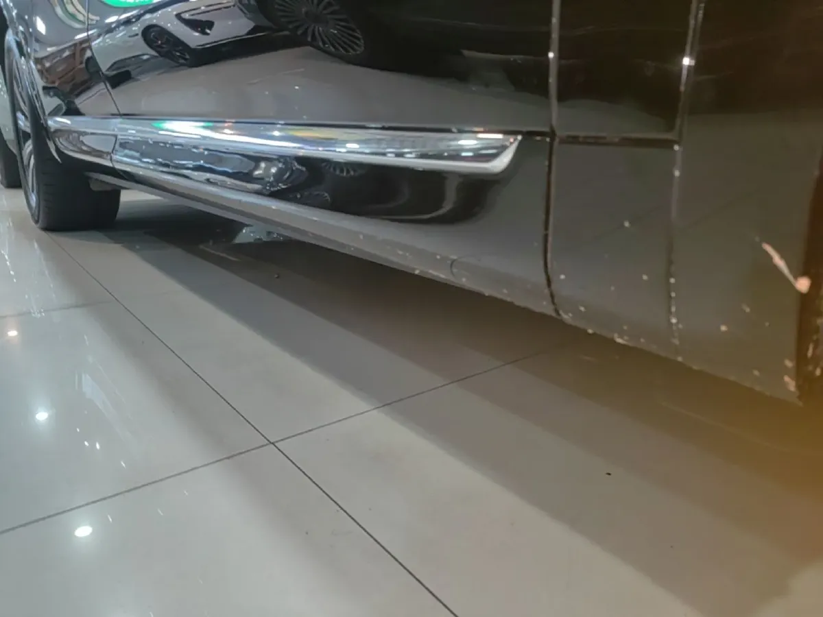 2025 AITO AITO M8 REEV 160HP REEV 53.4KWH,autocango,china used car exporter,china ev exporter,chinese used car exporter,chinese used ev exporter