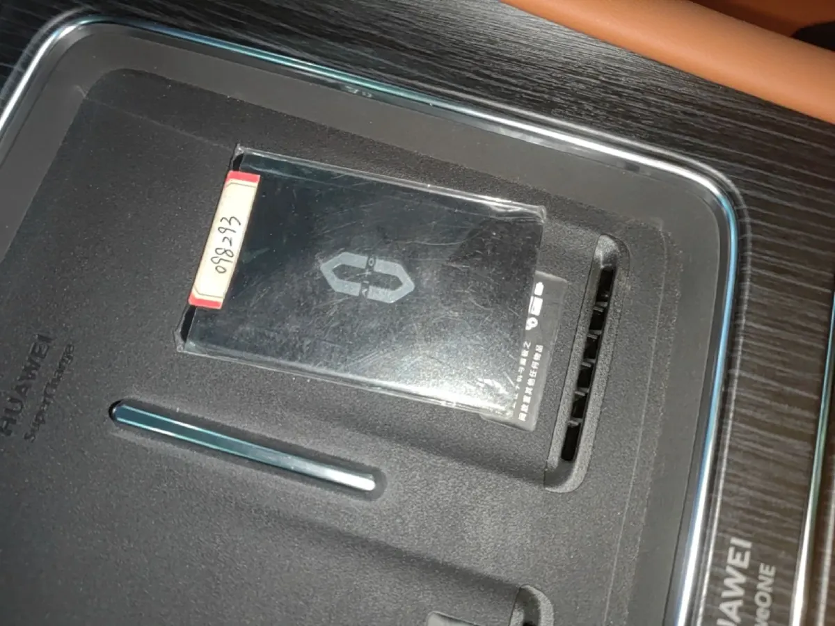 2025 AITO AITO M8 REEV 160HP REEV 53.4KWH,autocango,china used car exporter,china ev exporter,chinese used car exporter,chinese used ev exporter