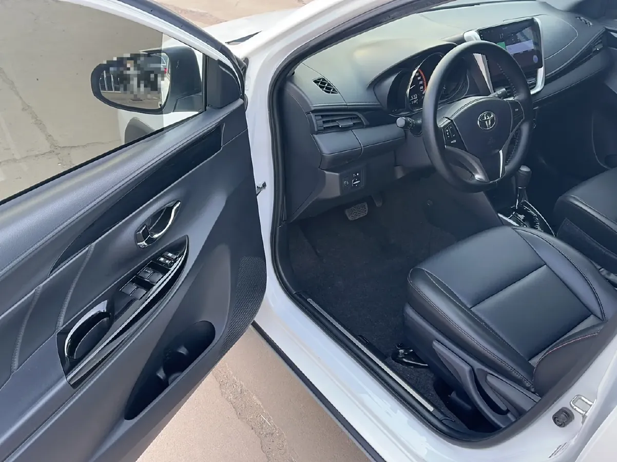 2022 Toyota Yaris L 1.5L 112HP L4 CVT,autocango,china used car exporter,china ev exporter,chinese used car exporter,chinese used ev exporter
