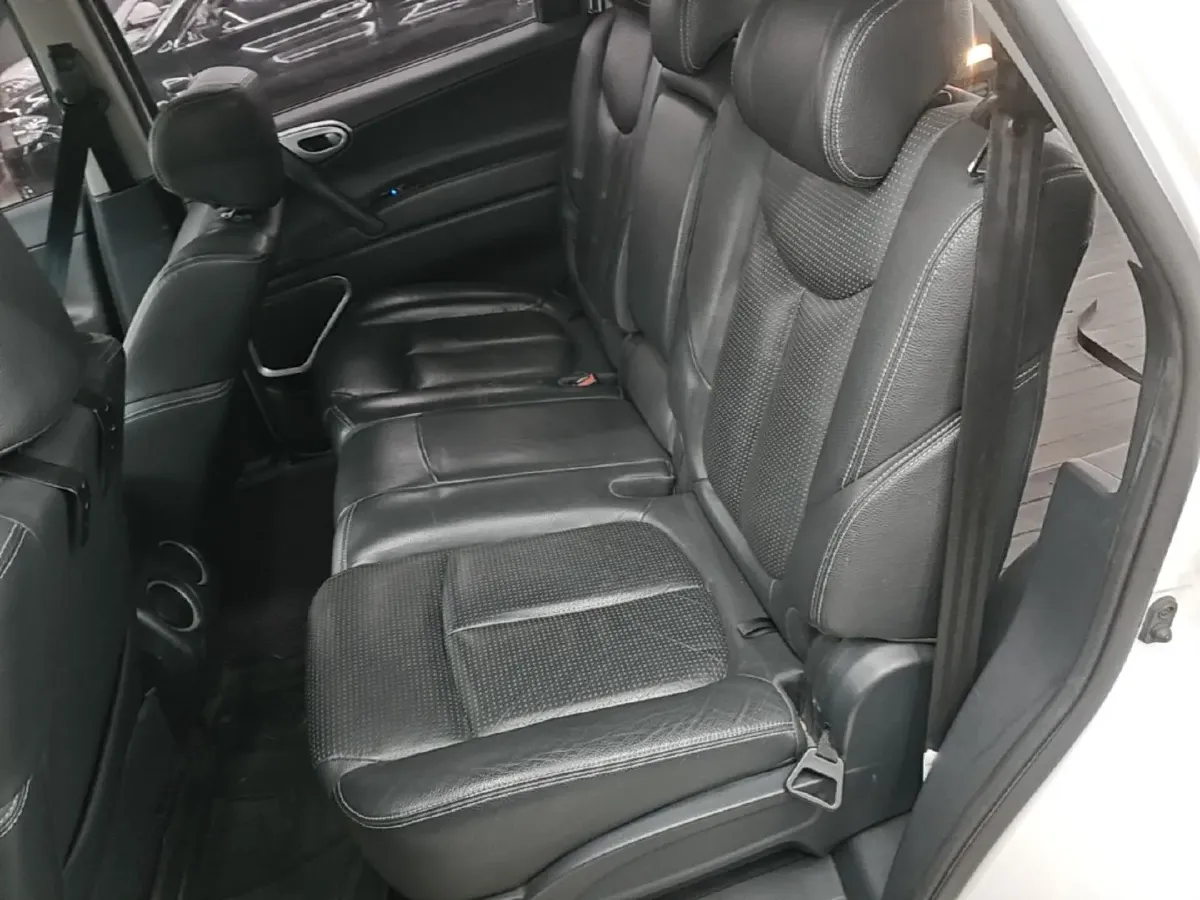 2013 Hyundai Santafe 2.4L 189HP L4 6AT,autocango,china used car exporter,china ev exporter,chinese used car exporter,chinese used ev exporter