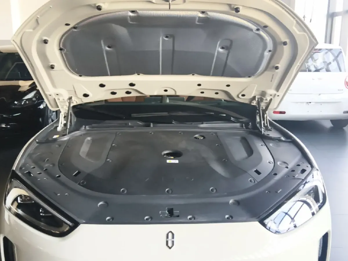 2025 AITO AITO M5 1.5T 152HP L4 REEV 42KWH,autocango,china used car exporter,china ev exporter,chinese used car exporter,chinese used ev exporter