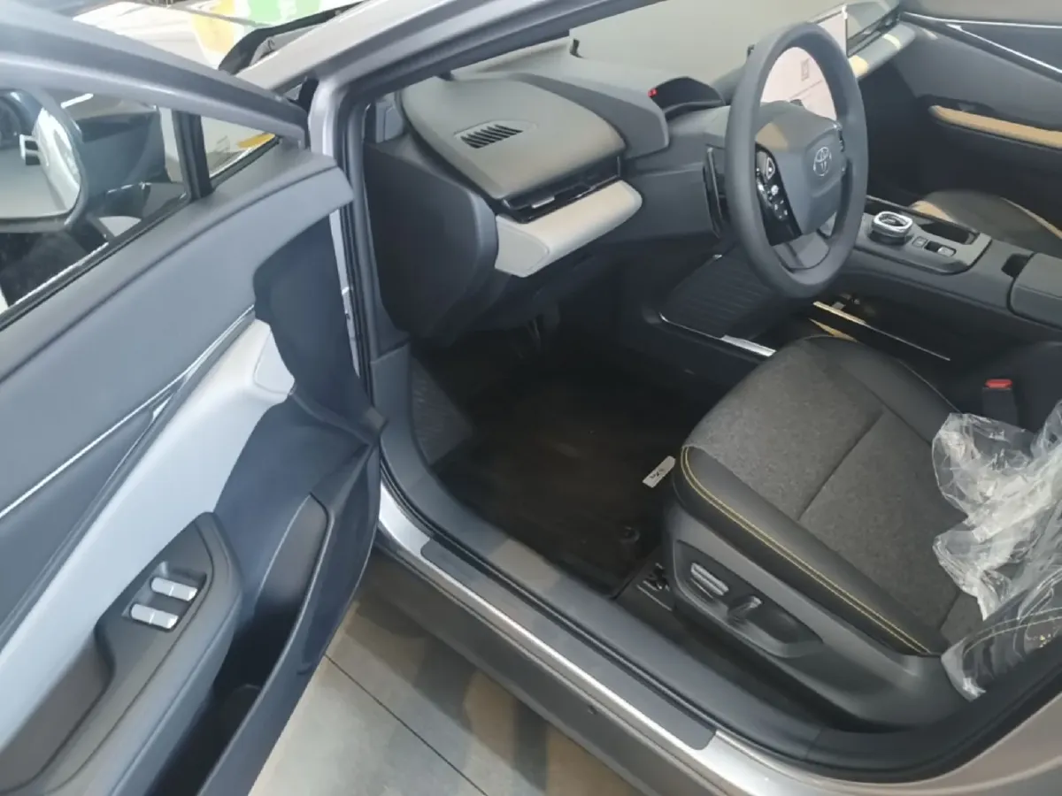 2025 Toyota bZ5 BEV,autocango,china used car exporter,china ev exporter,chinese used car exporter,chinese used ev exporter