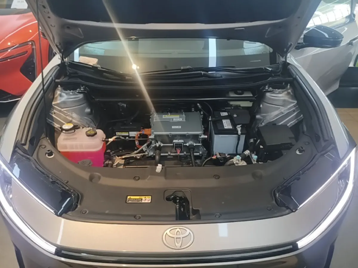 2025 Toyota bZ5 BEV,autocango,china used car exporter,china ev exporter,chinese used car exporter,chinese used ev exporter